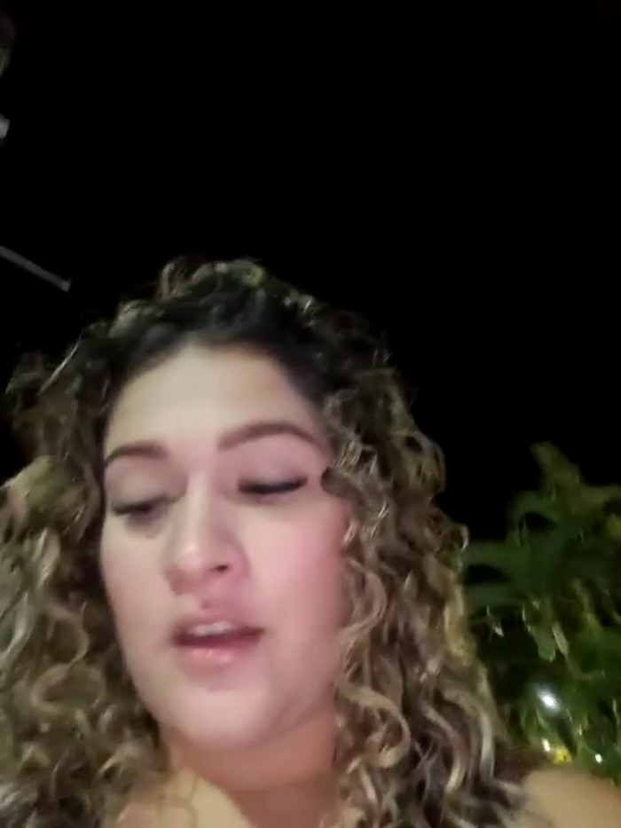 Sara_smiiith211