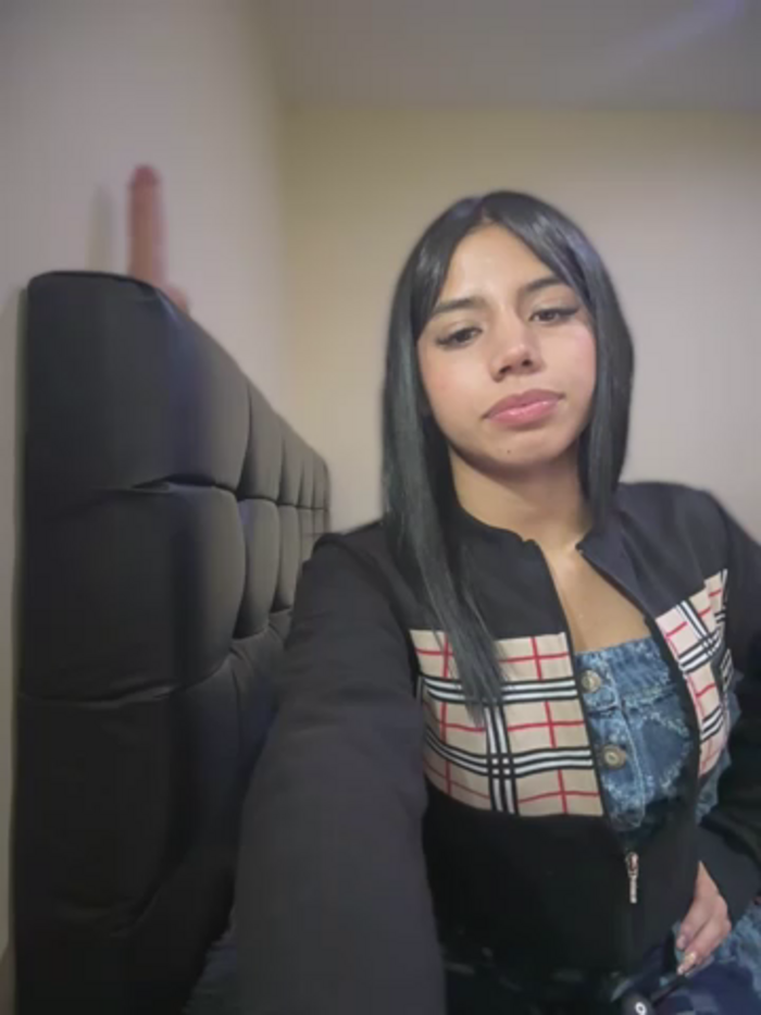 Laura-Khalifa