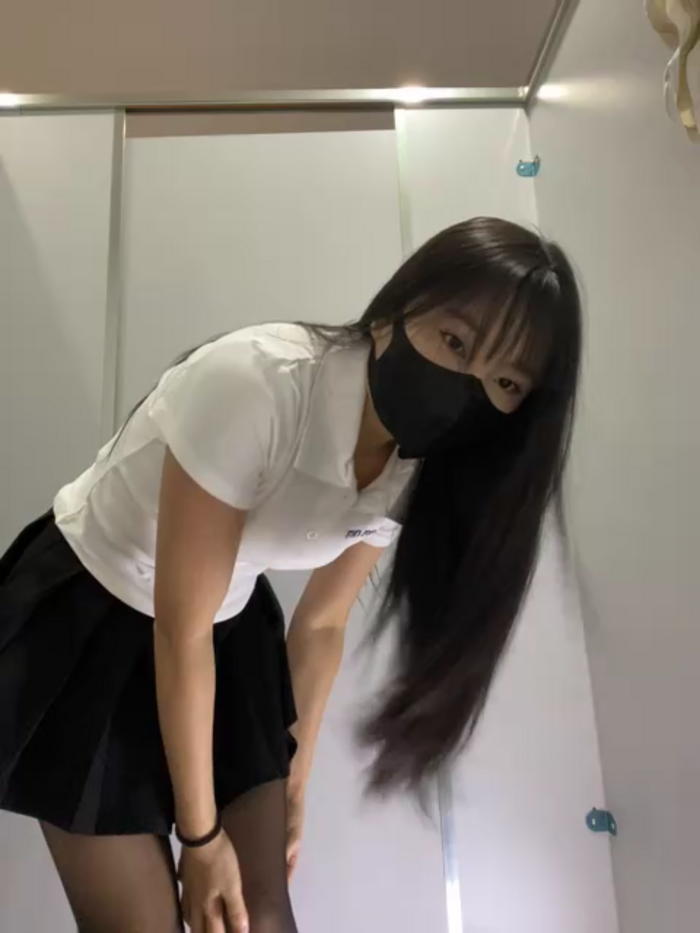 Asia-Lynn