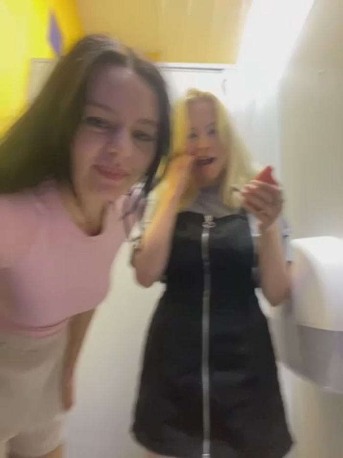 Cum_girlss