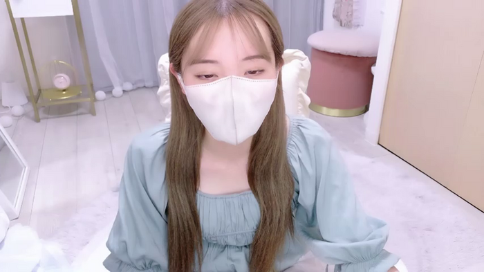 MOMONA_xo