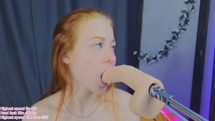 Young_redbabe