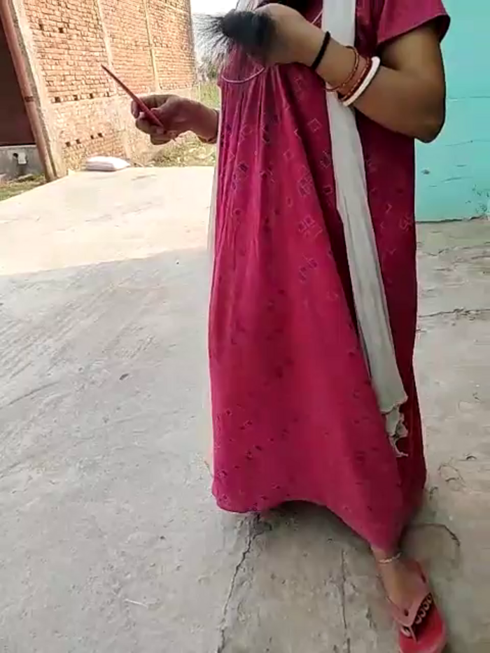 COUPLLE_VILLAGE