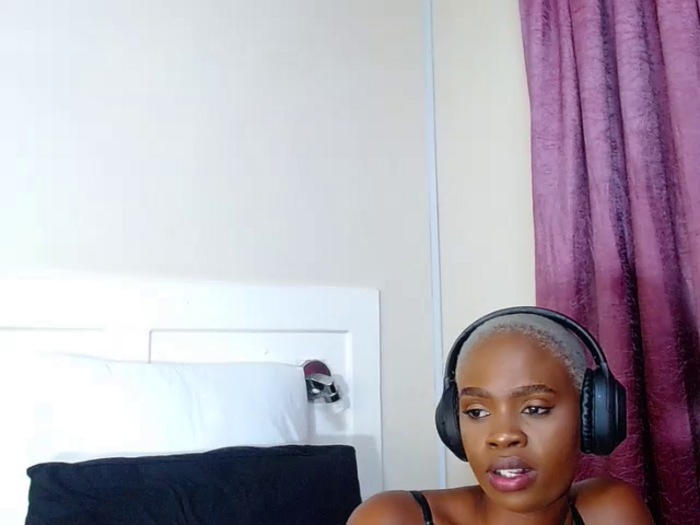 LuciousLips96
