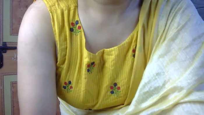 Naughty-Riya