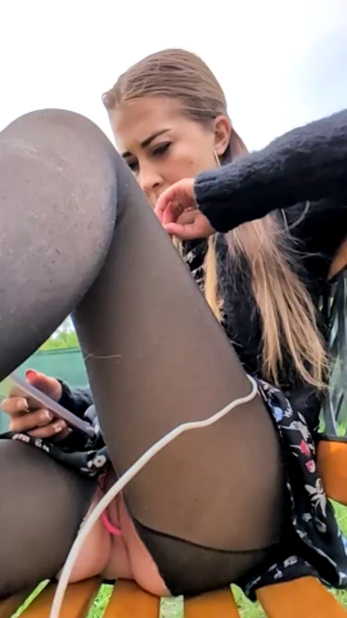 Risky_girl23