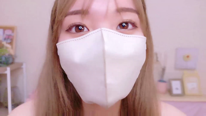 MOMONA_xo