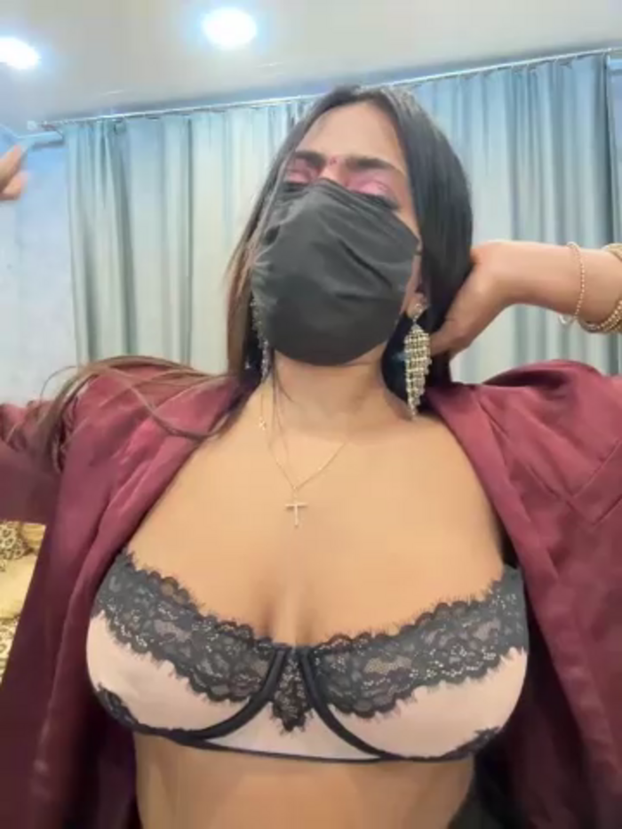 MonalisaDono18