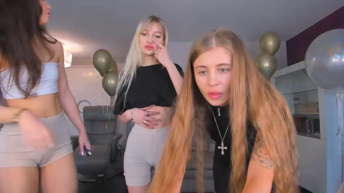 hannah_x_x_