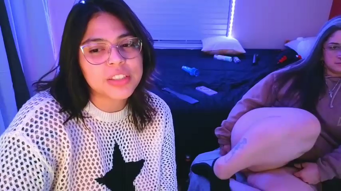 miacanela_xo