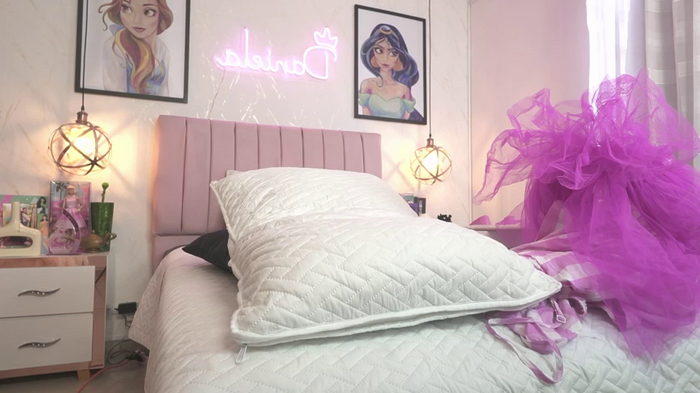 dani_parker_