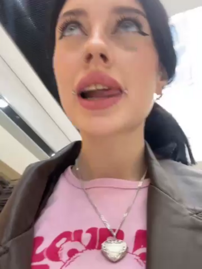 Melissa_crazy