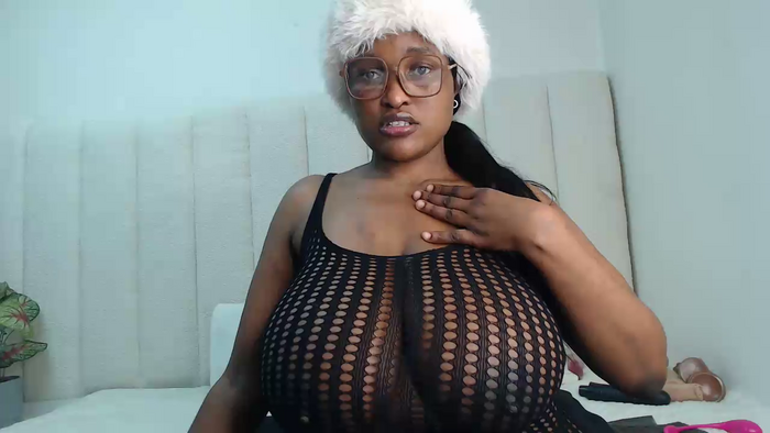 Bustygoddess32