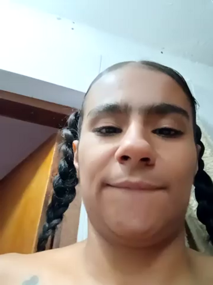 Leslly_