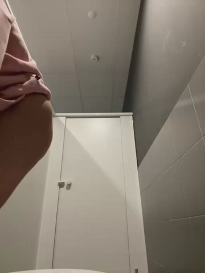 lola_tentatiion