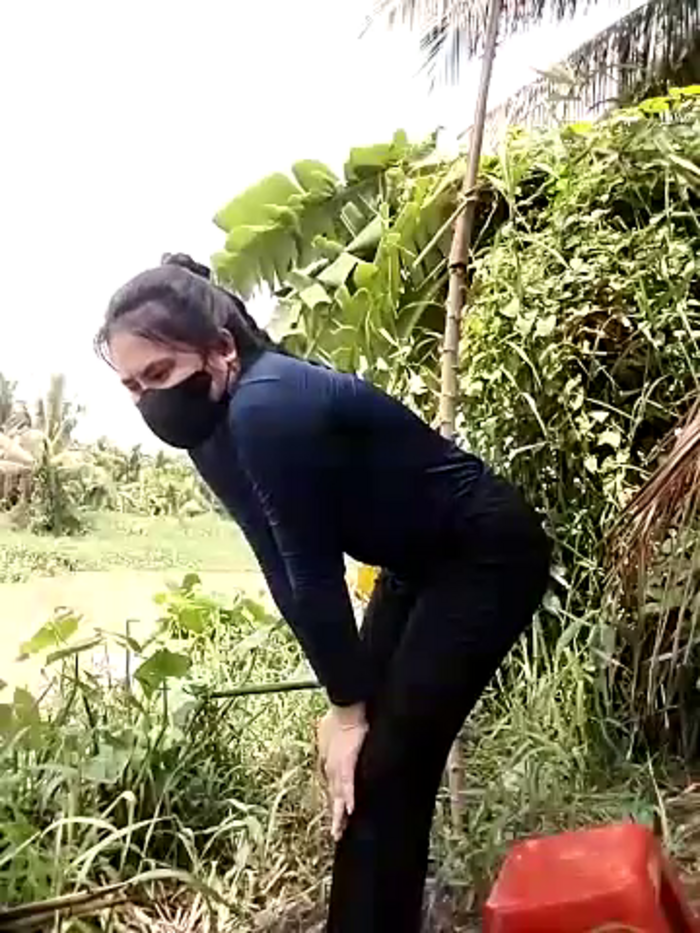 Fishing_girl
