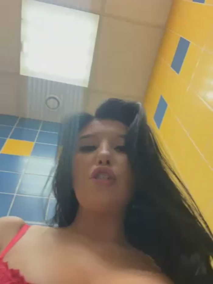 Tisha_Busty