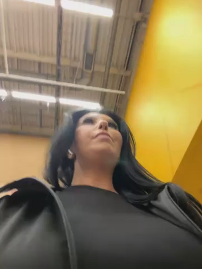 Tisha_Busty