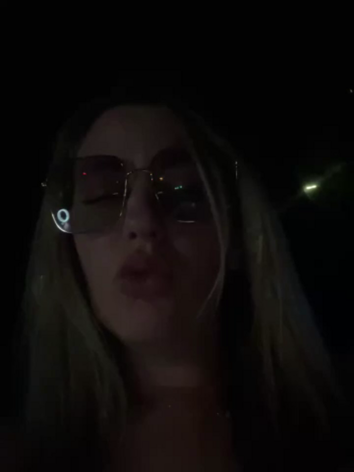 Megan_off