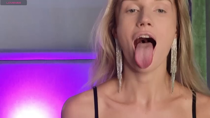 Megan_Kira
