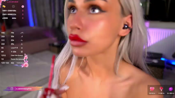 Serene_Sophiex