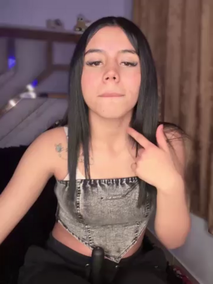 Laura-Khalifa
