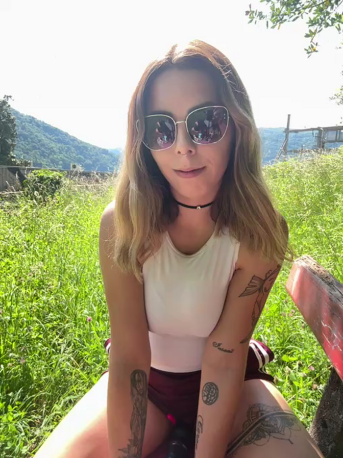 Mia_Railey