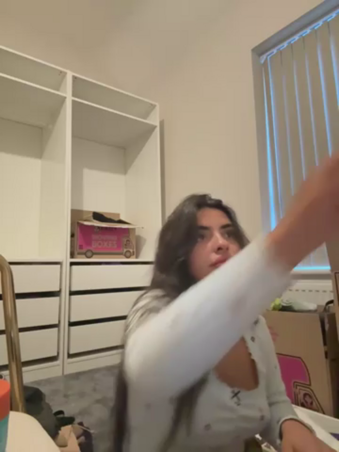 cute_carly_