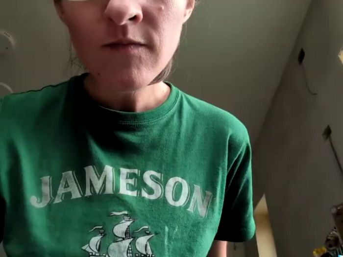 Milky_hairy_mommy