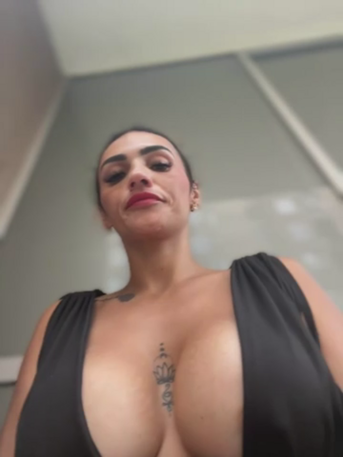 Samantha_bigboobs