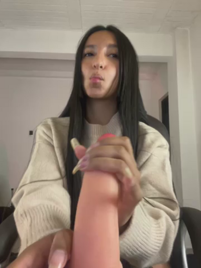 aly_golden_