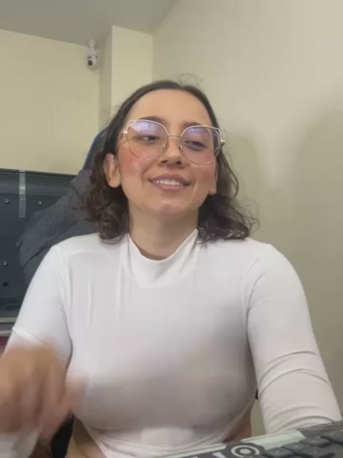 Kay_LustyWife