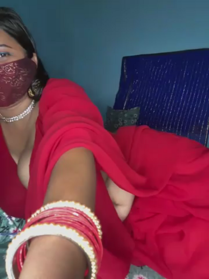 Lovely-Shivani