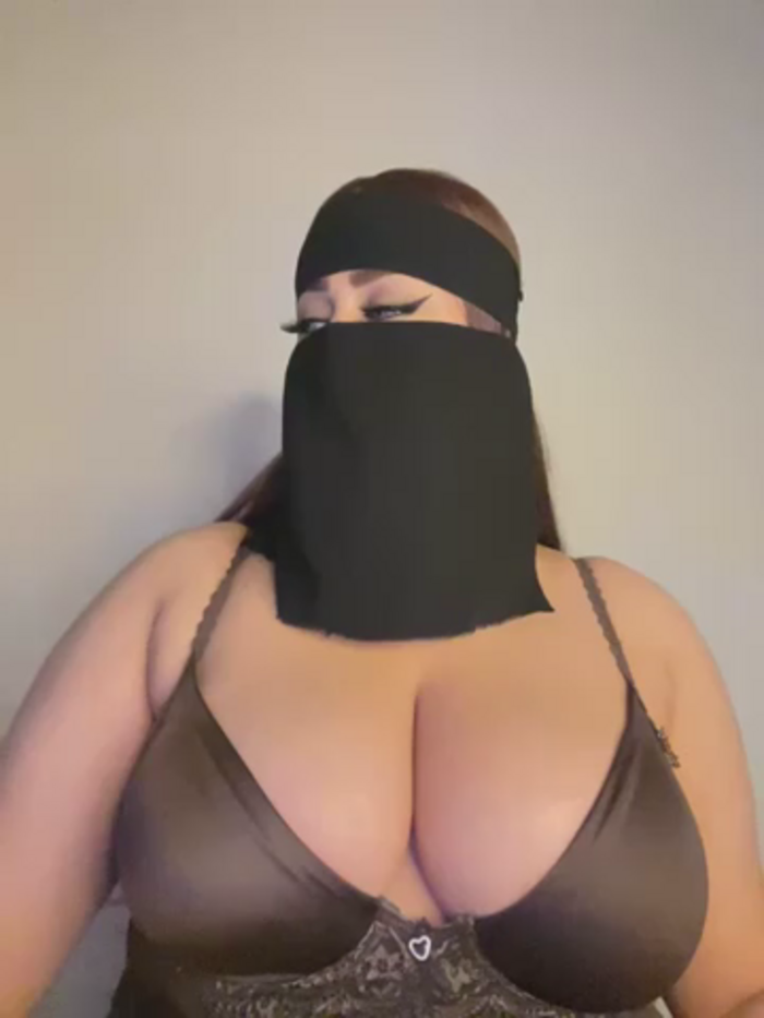 QueenDina777