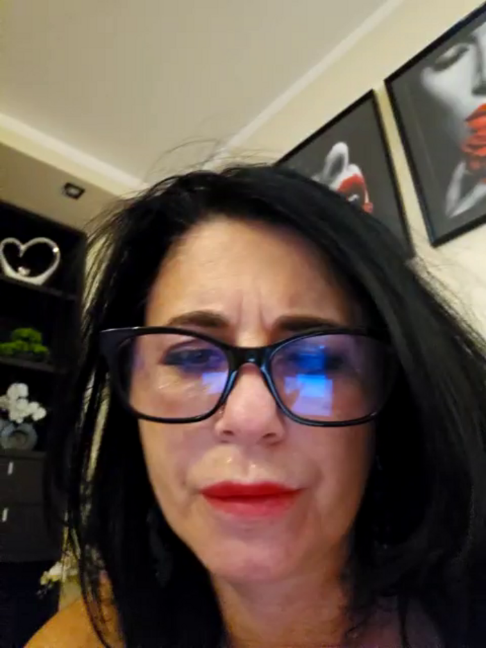 Eva_Pearl