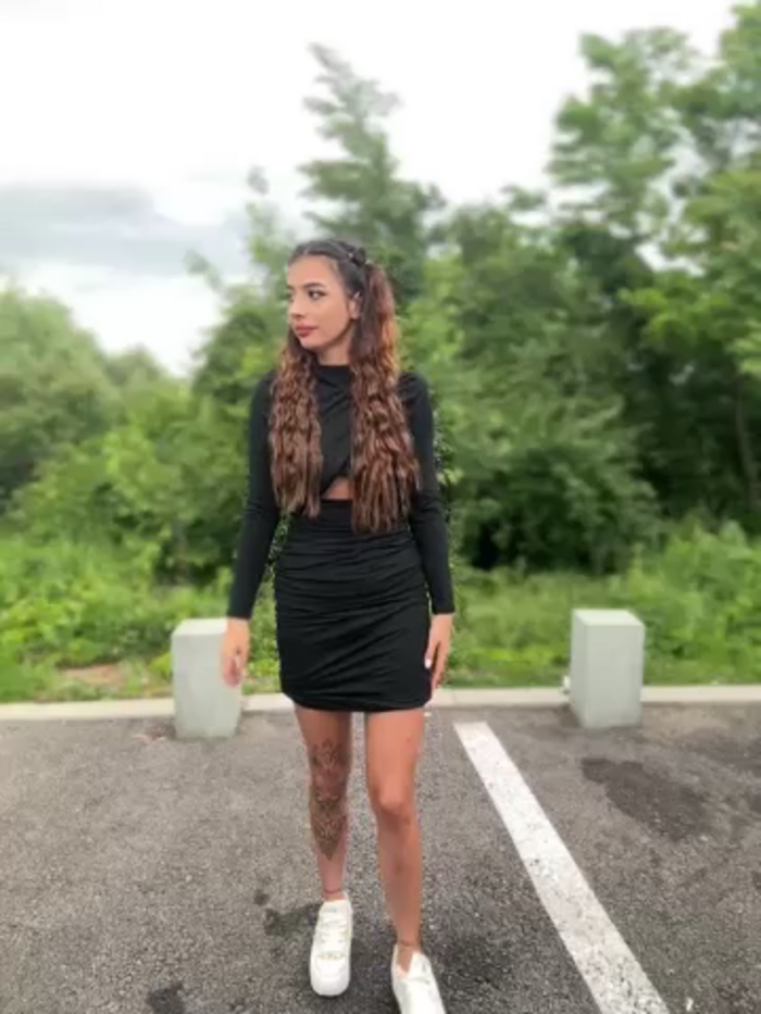 LaraVegas_