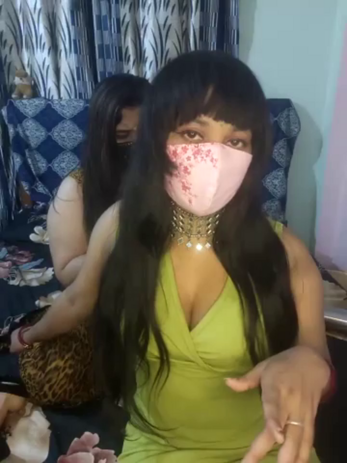 Indian_hotmilfs