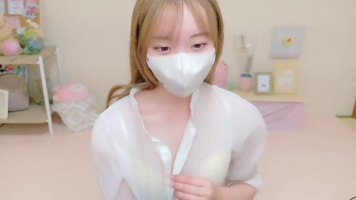 MOMONA_xo