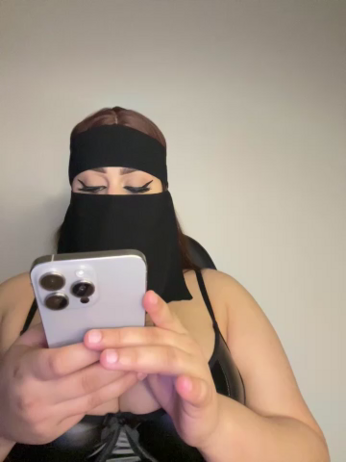 QueenDina777