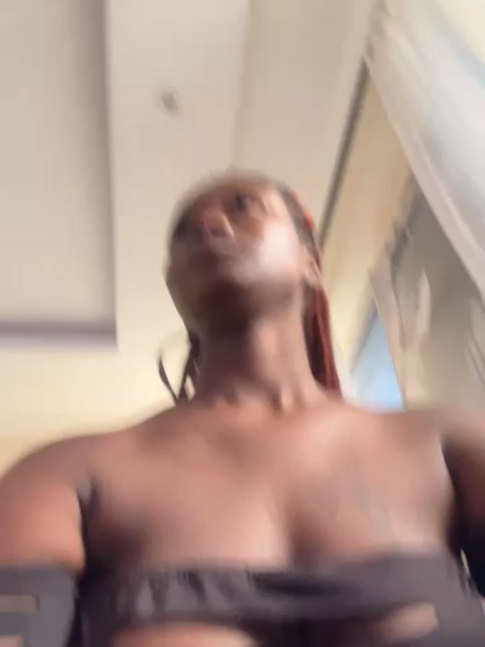t-Booty_risky_