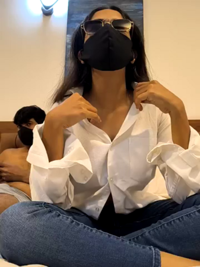 NAUGHTY_INDIAN_COUPLE
