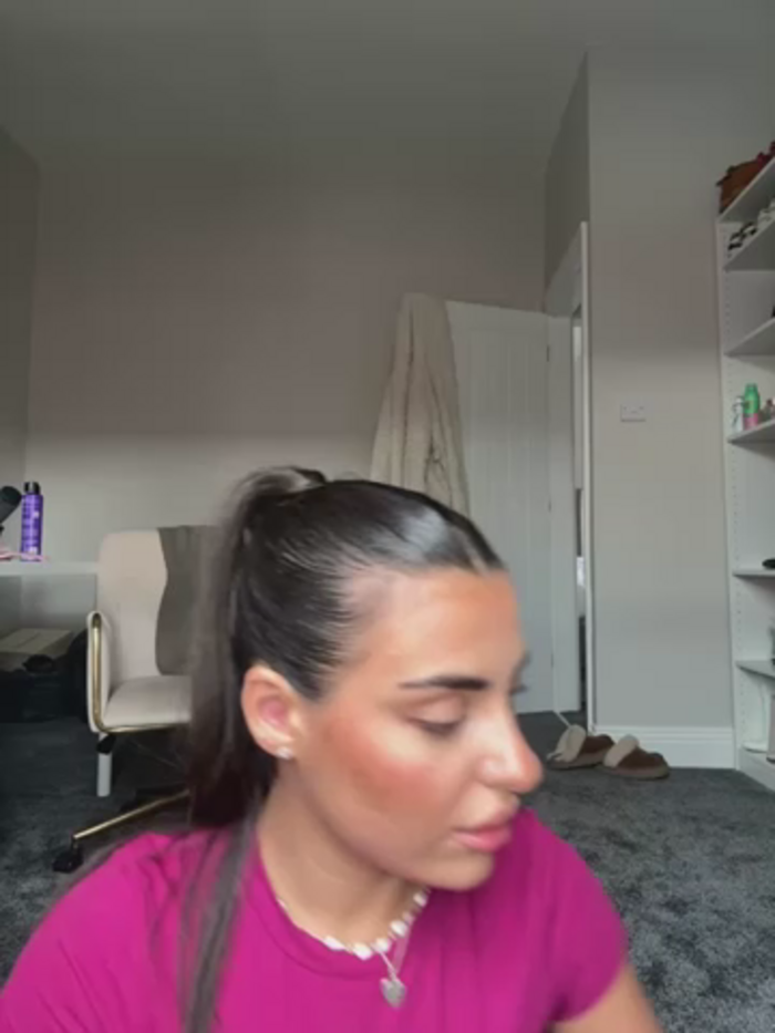 cute_carly_