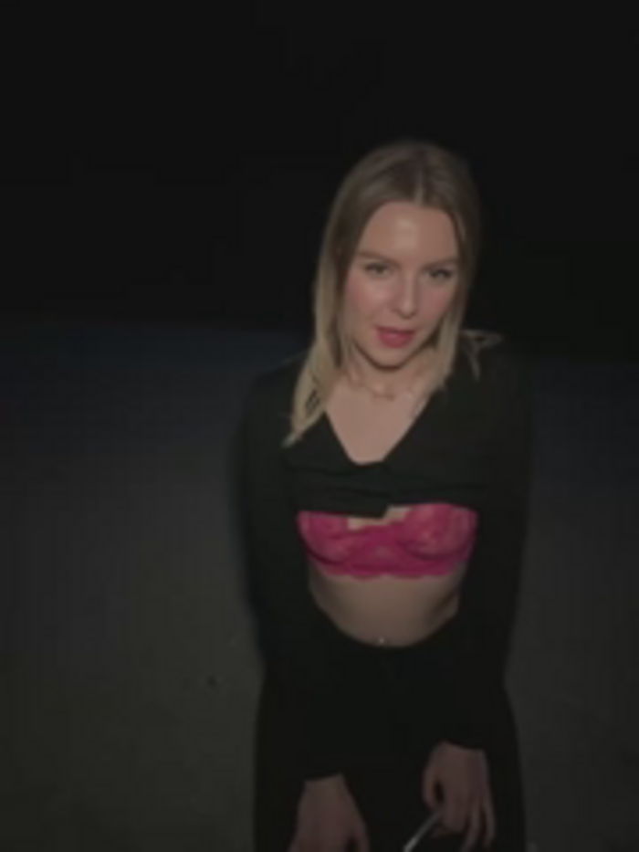 LaraBlond