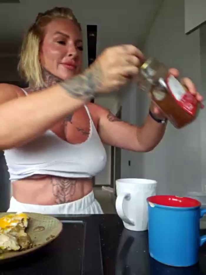 YourMommyBlair