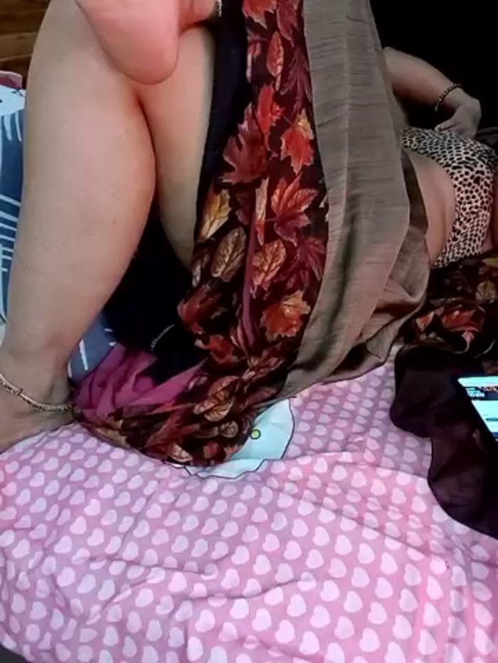 kaamuk_shweta