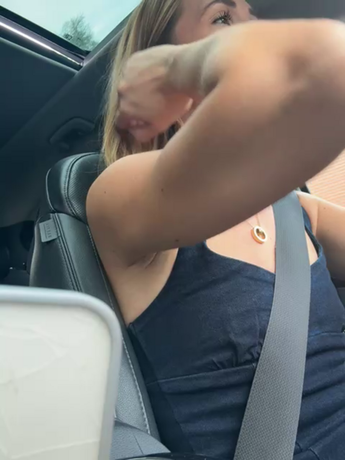 lola_tentatiion