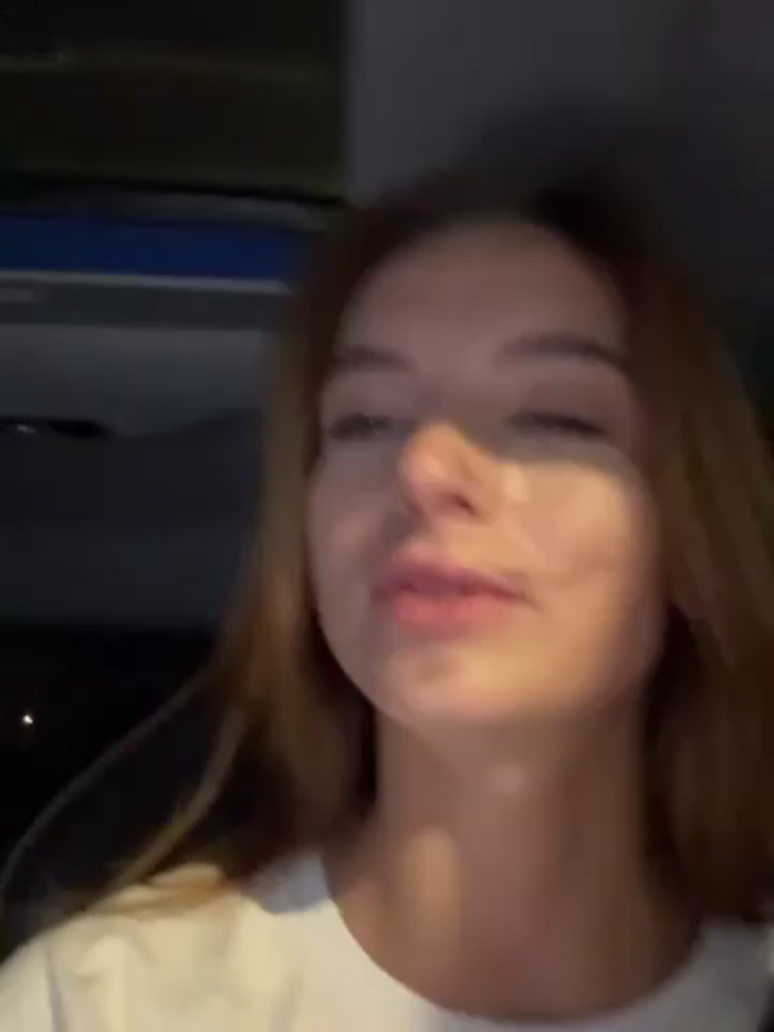 -AngelAri-