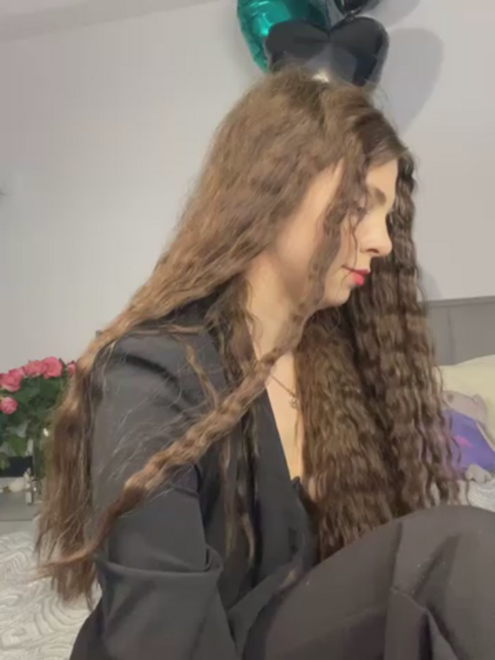 CurlyLara