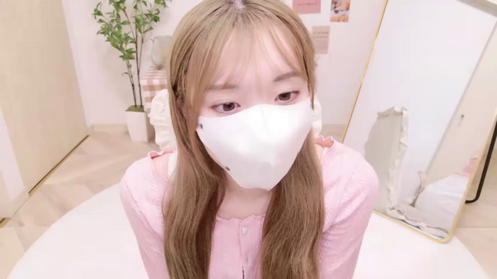 MOMONA_xo