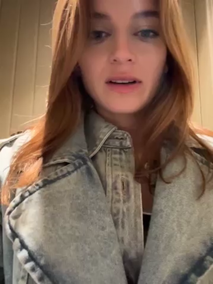-AngelAri-